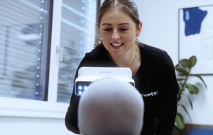 3D scanning an infant's head for a cranial helmet