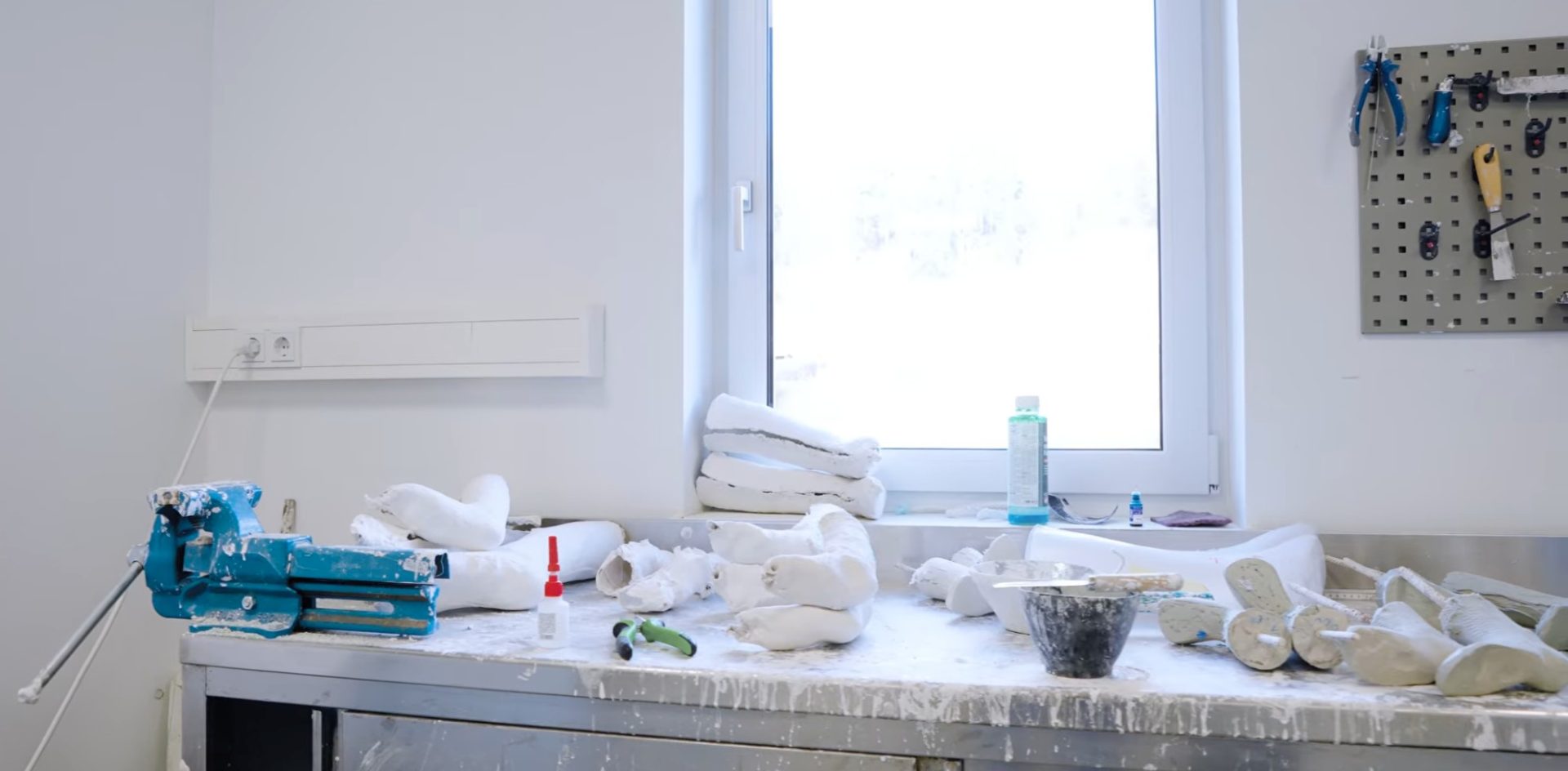 Traditional plaster casting method for prosthetics