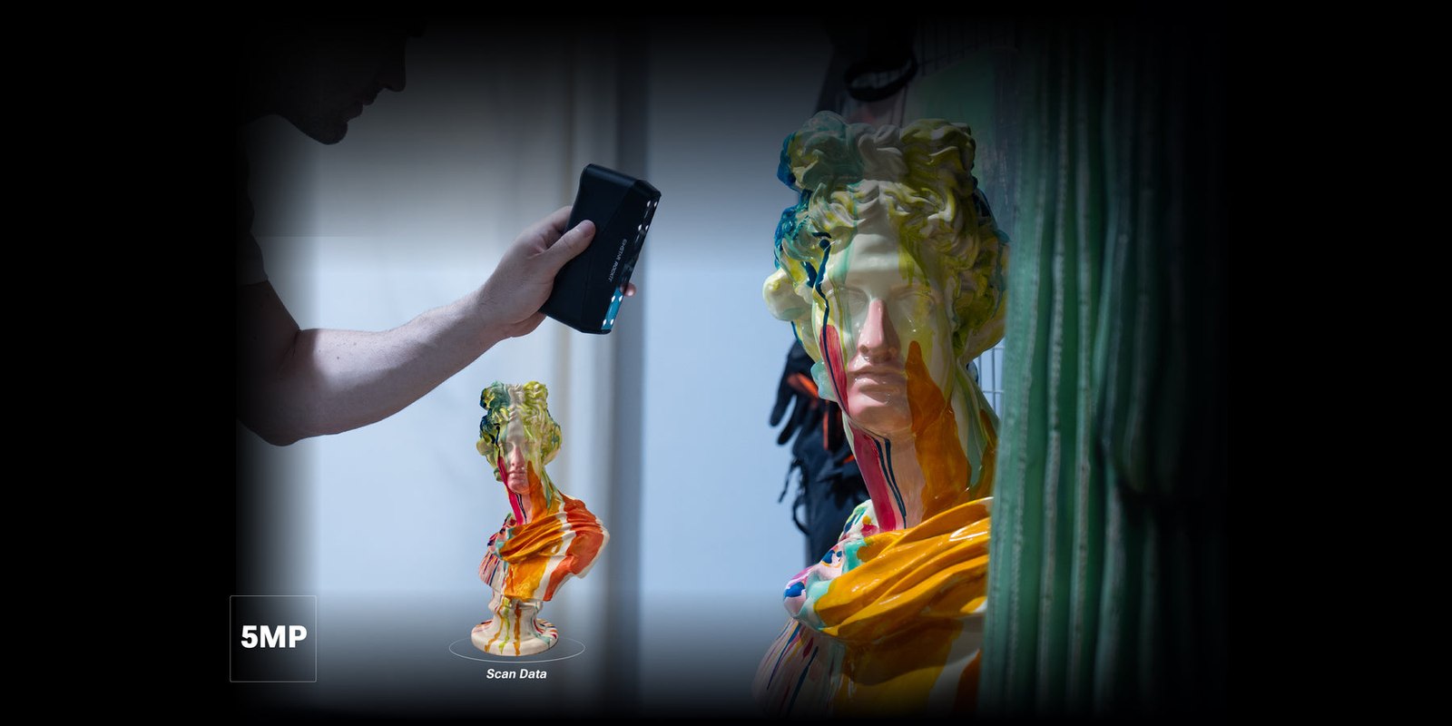 EINSTAR Rockit full-colour 3D scan of a decorated statue