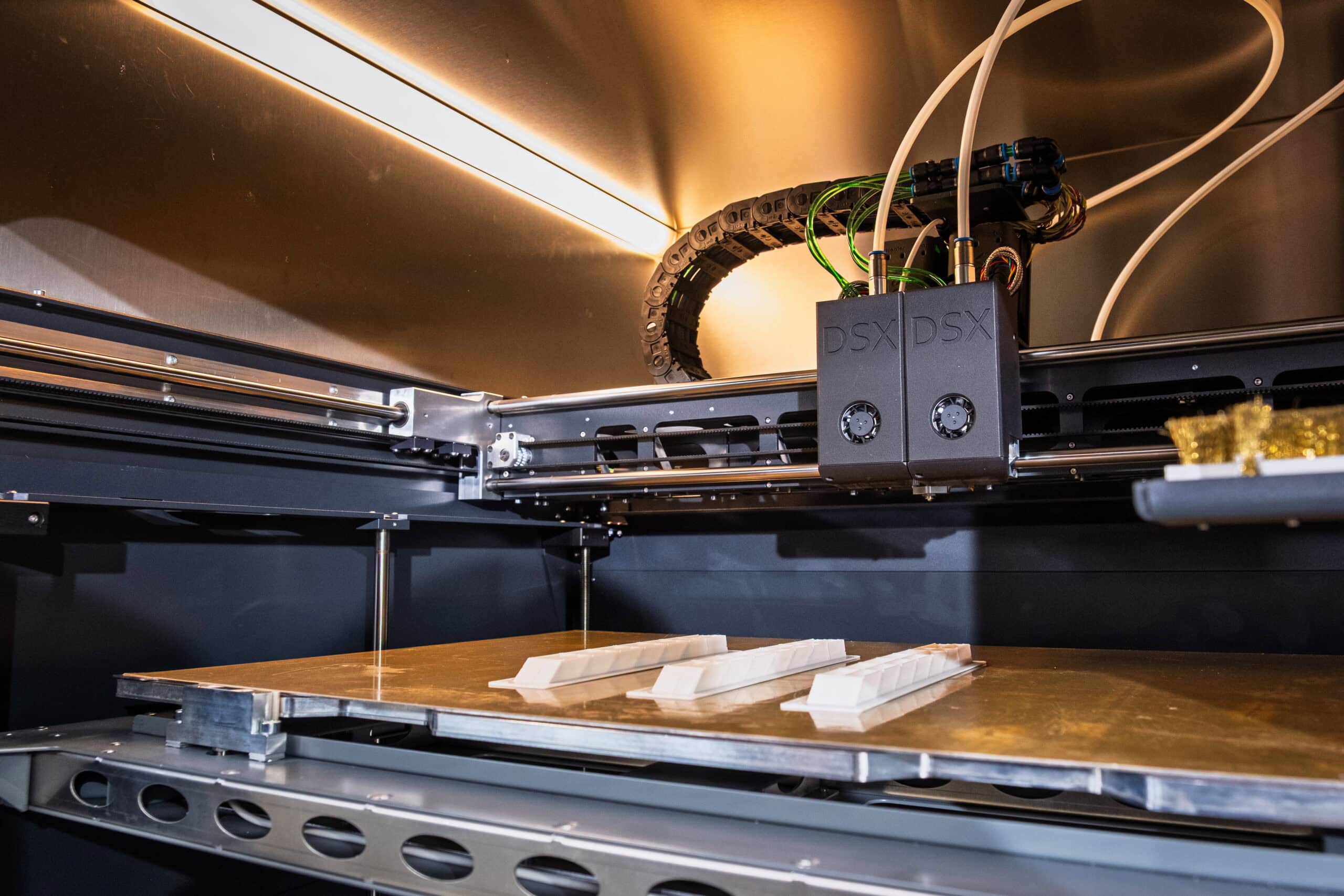 PEEK vs PEKK vs ULTEM: How to Choose the Right High-Temperature 3D Printing Material for Industrial Applications