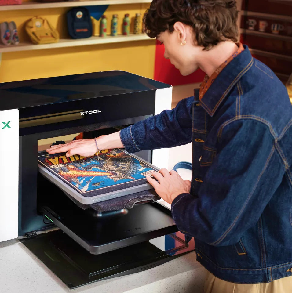 UV printing on phone cases, coins and leather wallets with the xTool O1