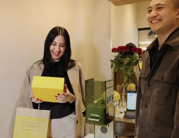 Differentiate from Online Retail